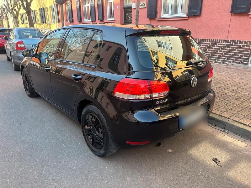 Gebraucht VW Golf VI 80 PS (58 kW) 2010 Schwarz Kleinwagen