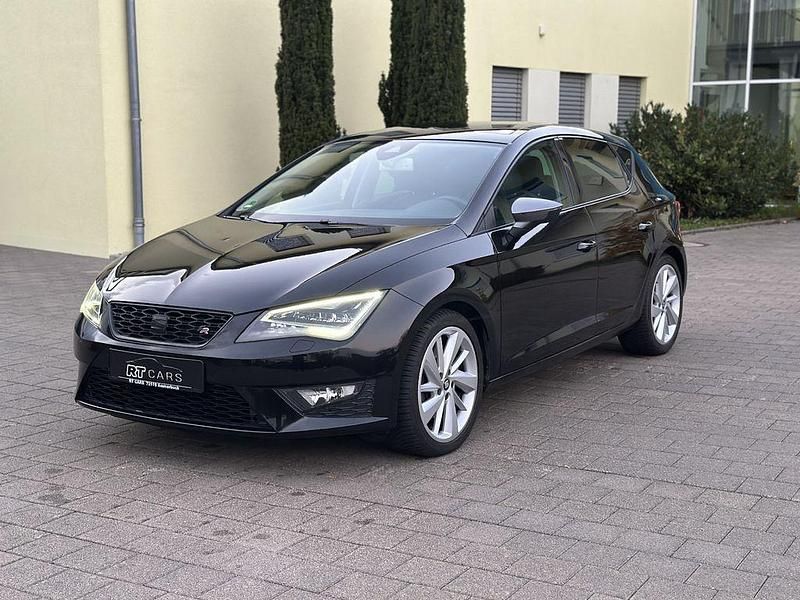Phantomschwarz/universo black Gebraucht 2014 Seat Leon FR Limousine | 15.200 € (Fairer Preis) - Bild 1/4