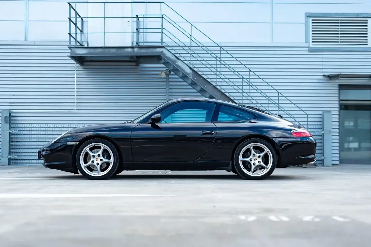 Gebraucht Porsche 911 Carrera 320 PS (235 kW) 2002 Schwarz Coupé