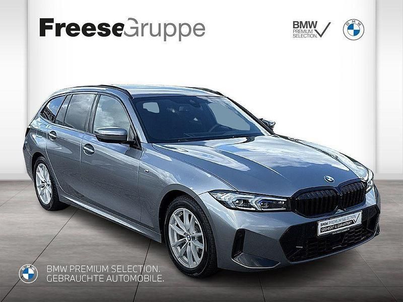 Skyscraper grau metallic Gebraucht 2024 BMW 320 M Sport Kombi | 51.490 € - Bild 1/4