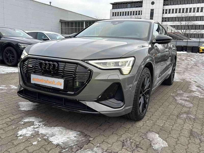 Gebraucht Audi e-tron Black Edition 230 kW (313 PS) 2022 Chronosgrau metallic SUV