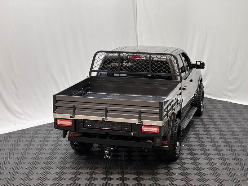 Neu Dodge Ram 401 PS (294 kW) 2025 Grau Pickup