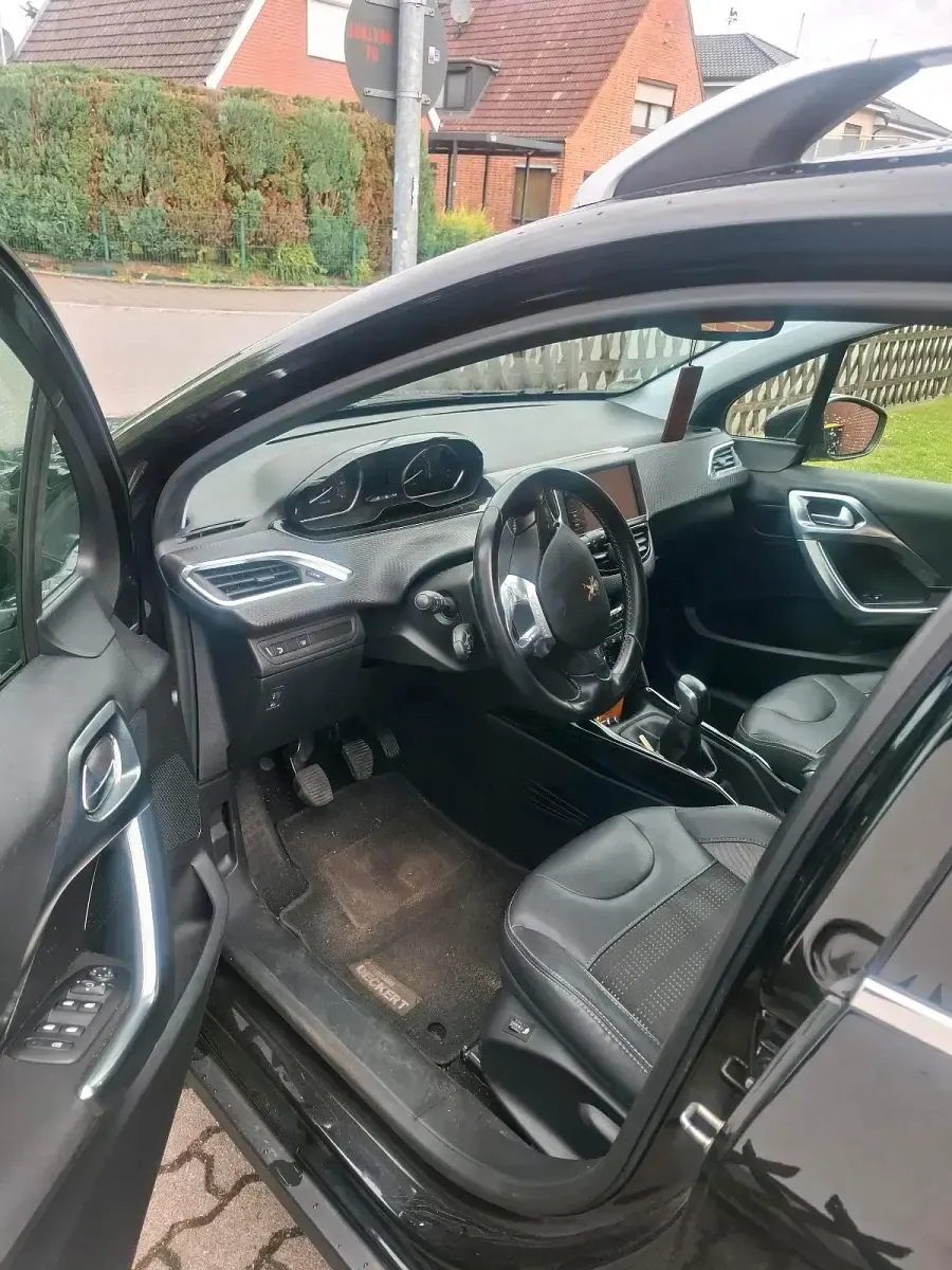 Gebraucht Peugeot 2008 2018 Schwarz SUV
