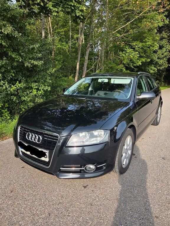 Schwarz Gebraucht 2011 Audi A3 Sportback Attraction Limousine | 6.200 € (Fairer Preis) - Bild 1/4