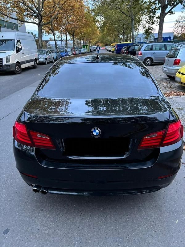 Gebraucht BMW 530 258 PS (189 kW) 2012 Schwarz Limousine
