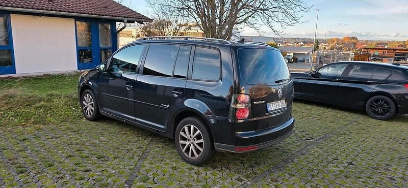 Gebraucht VW Touran 140 PS (102 kW) 2010 Schwarz Van / Kleinbus