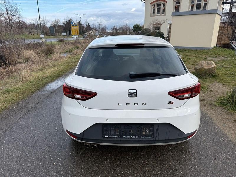 Second-hand Seat Leon FR 184 CP (135 kW) 2015 Alb Coupe
