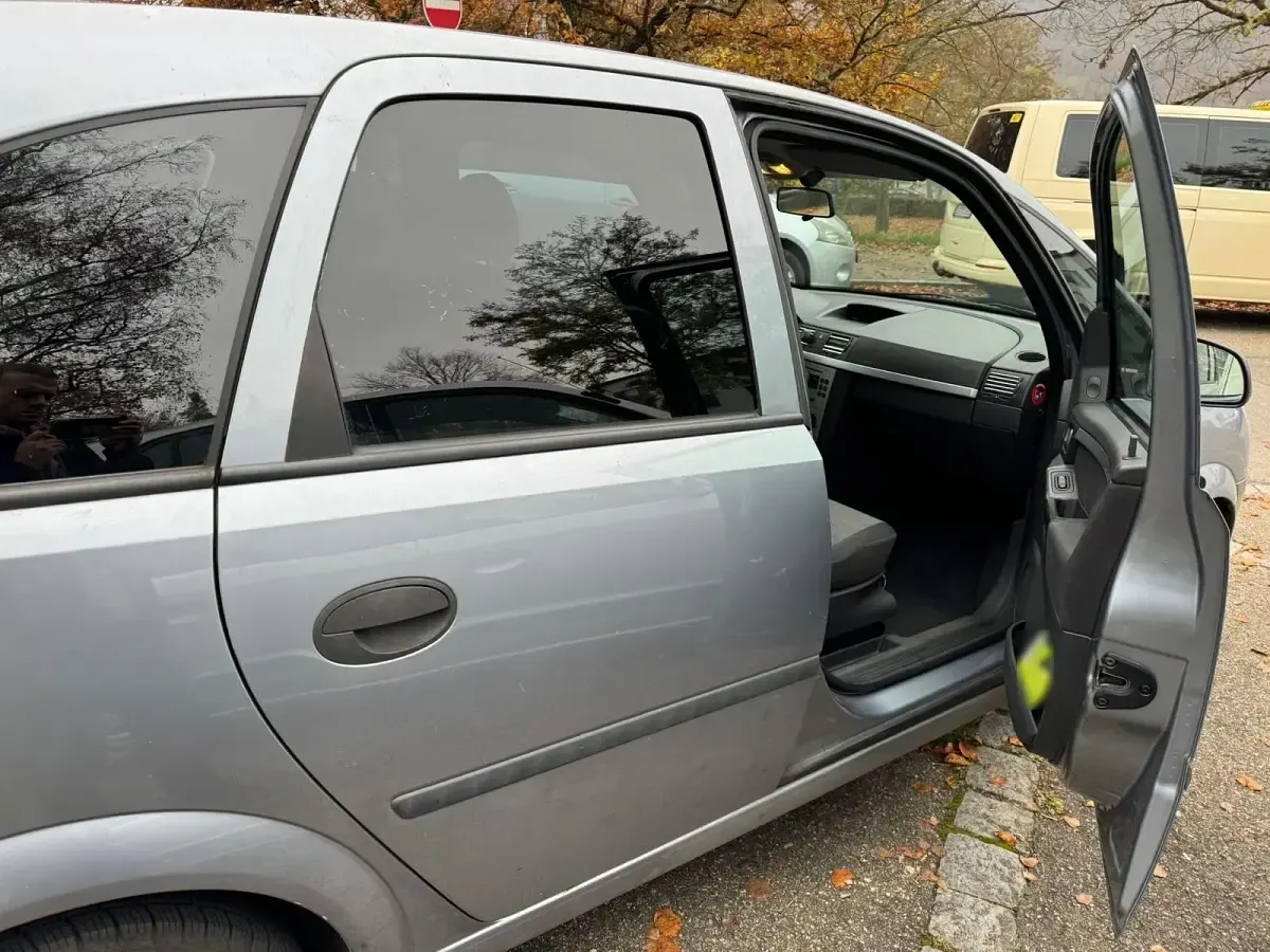 Gebraucht Opel Meriva 87 PS (63 kW) 2005 Grau Van / Kleinbus