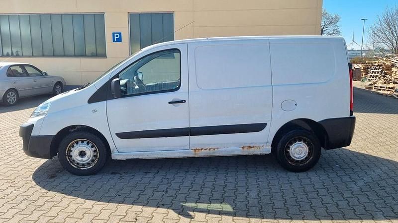 Gebraucht Citroën Jumpy 128 PS (94 kW) 2015 Weiß Van / Kleinbus