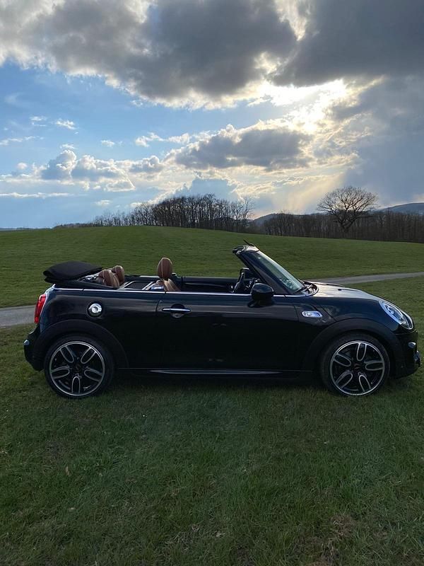 Gebraucht Mini Cooper S Cabriolet 192 PS (141 kW) 2017 Schwarz Cabrio