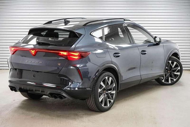 Neu Cupra Formentor VZ 333 PS (244 kW) 2025 Magnetic grau metallic (s7) SUV