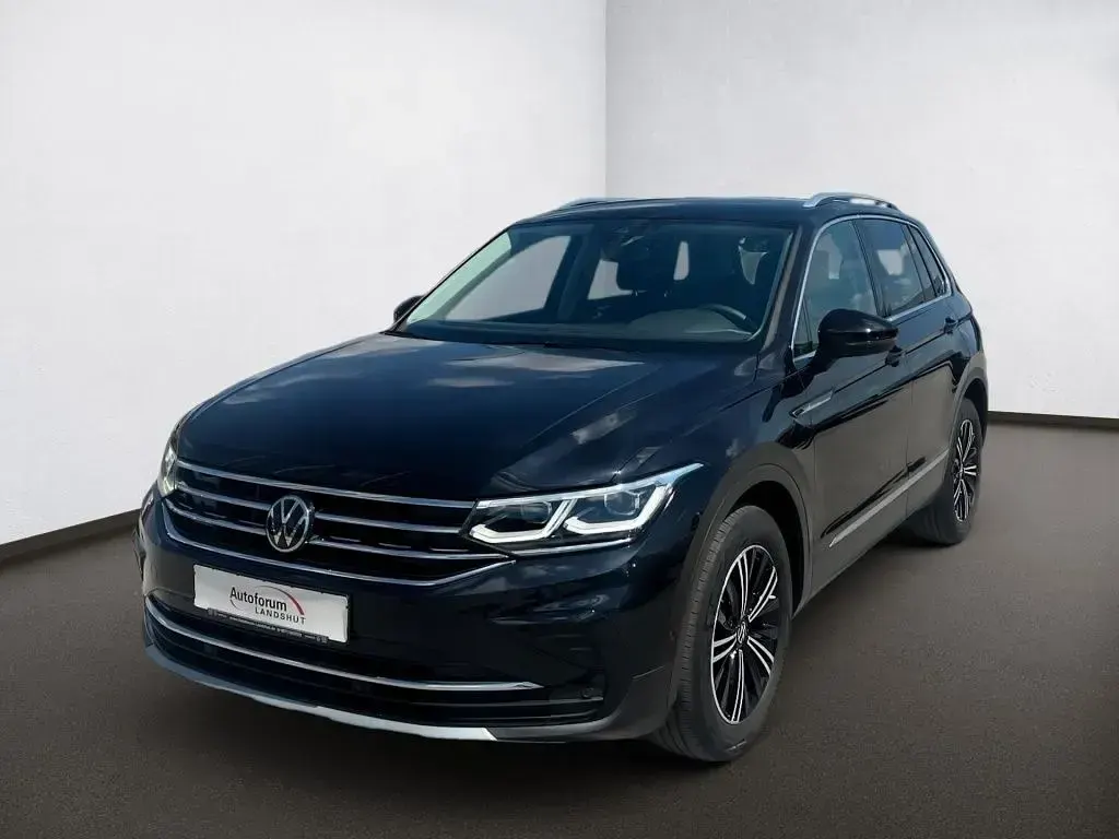 Gebraucht VW Tiguan Elegance 190 PS (139 kW) 2022 Schwarz deep black perleffekt SUV