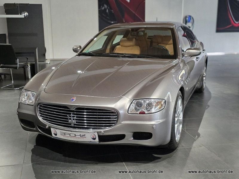 Grau Gebraucht 2005 Maserati Quattroporte Limousine | 35.000 € - Bild 1/4