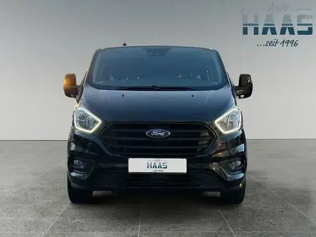 Używany Ford Transit Custom 185 KM (136 kW) 2020 Czarny Minivan
