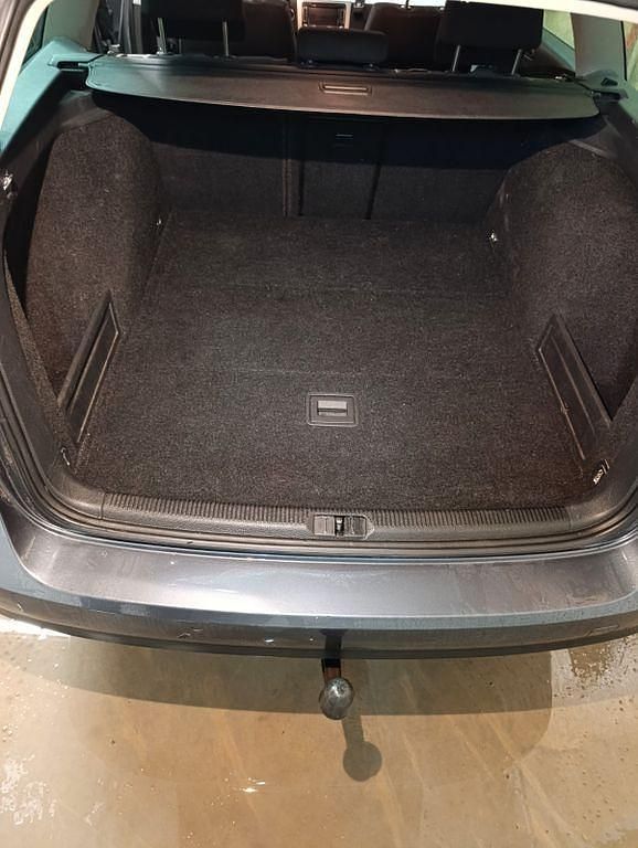 Gebraucht VW Passat 143 PS (105 kW) 2009 Grau Limousine