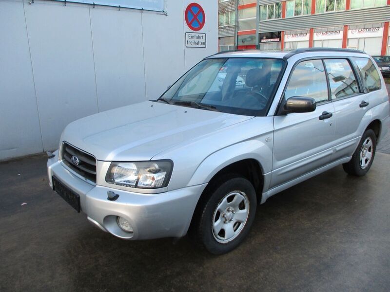 Silber Gebraucht 2005 Subaru Forester Comfort SUV | 2.970 € (Superpreis) - Bild 1/4