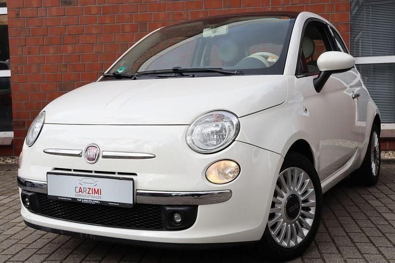 Weiß Gebraucht 2011 Fiat 500 Lounge Kleinwagen | 4.490 € (Fairer Preis) - Bild 1/4