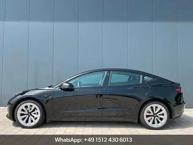 Usata Tesla Model 3 Standard Range Plus 77 kW (105 CV) 2022 Nero Berlina