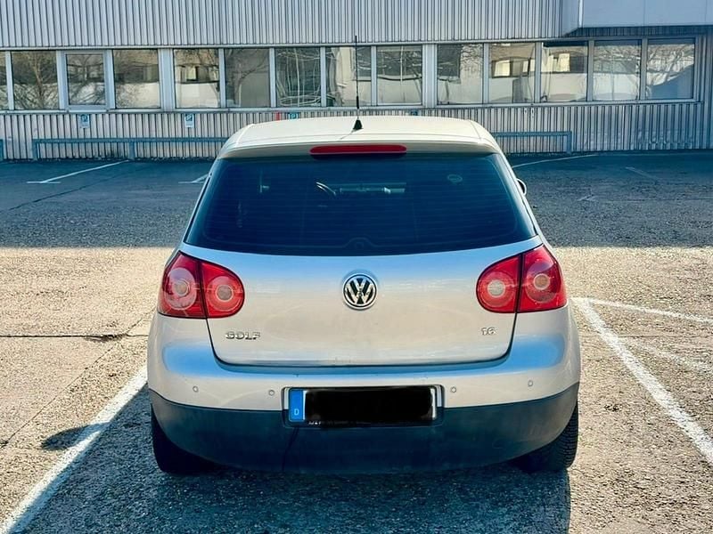 Gebraucht VW Golf V 102 PS (75 kW) 2006 Grau Kleinwagen
