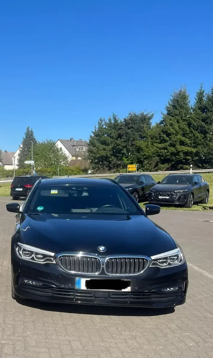 Gebraucht BMW 530 Sport Line 265 PS (194 kW) 2017 Schwarz Kombi
