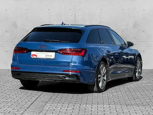 Usata Audi A6 Design 265 CV (194 kW) 2025 Blu Station wagon