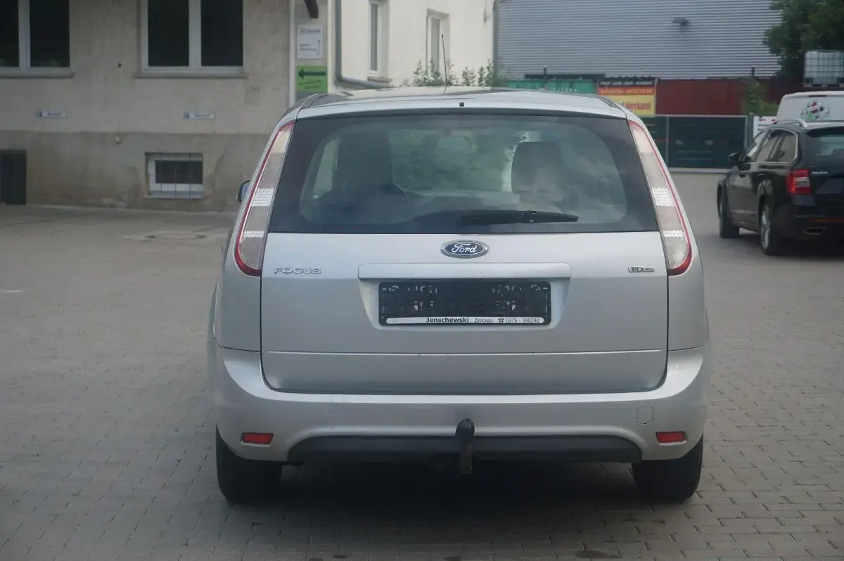 Gebraucht Ford Focus Style 109 PS (80 kW) 2008 Silber Kombi