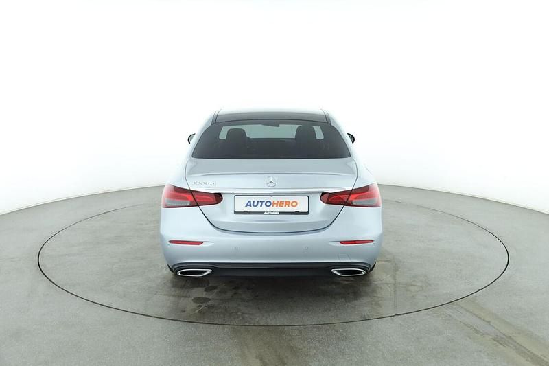 Gebraucht Mercedes E220 Avantgarde 194 PS (142 kW) 2021 Grau Limousine
