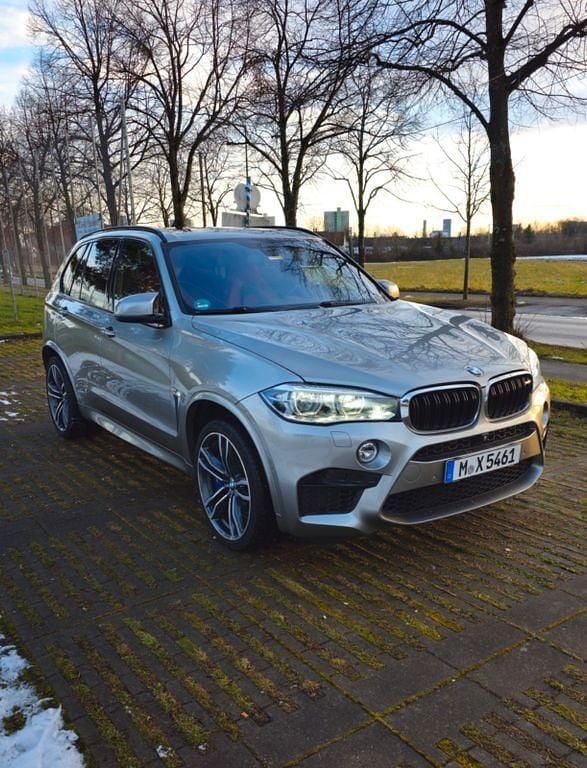 Grau Gebraucht 2017 BMW X5 M Performance SUV | 38.000 € (Guter Preis) - Bild 1/4