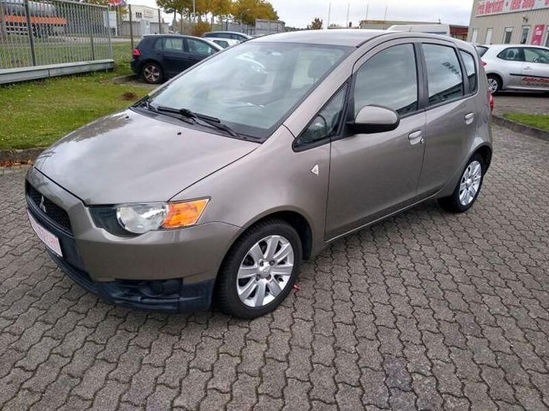 Grau Gebraucht 2009 Mitsubishi Colt Invite Limousine | 5.990 € (Fairer Preis) - Bild 1/4