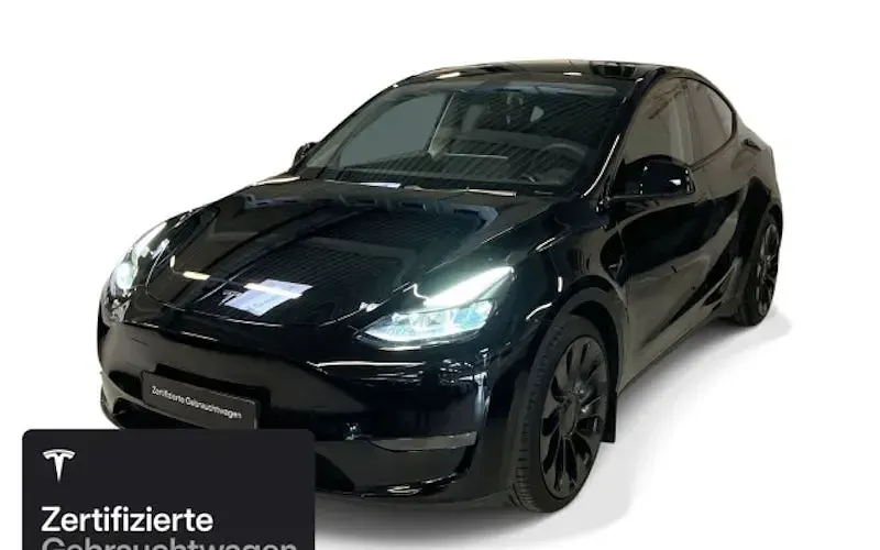 Käytetty Tesla Model Y Performance 321 kW (437 HP) 2023 Musta Katumaasturi