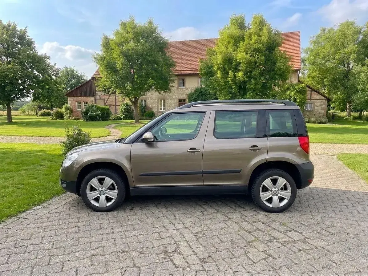 Gebraucht Skoda Yeti 122 PS (89 kW) 2013 Andere farben SUV