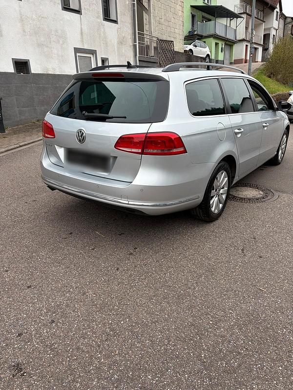 Gebraucht VW Passat Exclusive 122 PS (89 kW) 2012 Silber Kombi