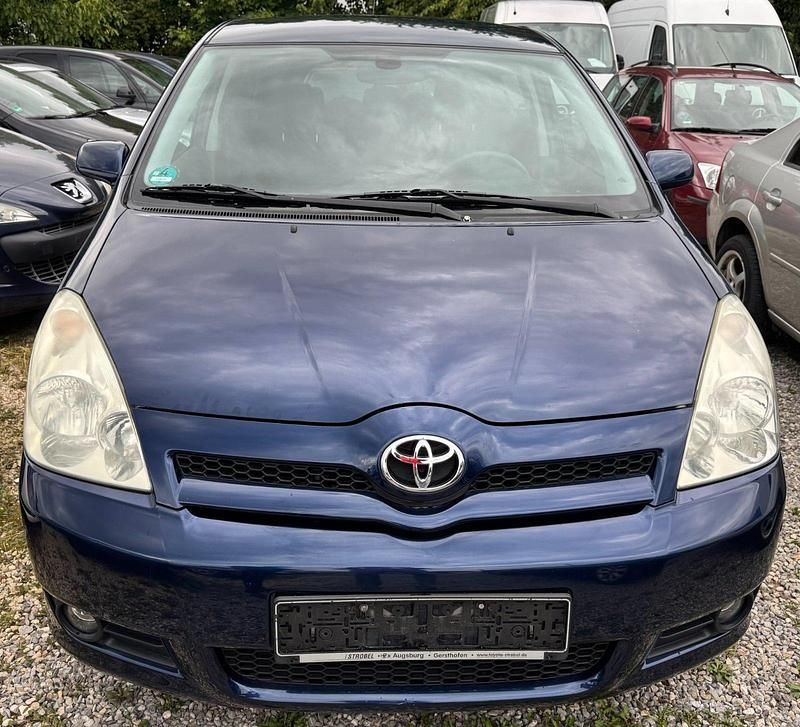 Blau Gebraucht 2005 Toyota Corolla Verso Edition Van / Kleinbus | 4.190 € (Fairer Preis) - Bild 1/4