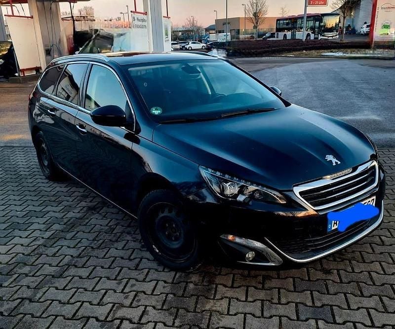 Gebraucht Peugeot 308 SW Allure 131 PS (96 kW) 2015 Schwarz Kombi