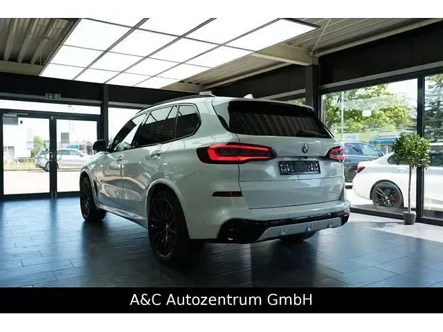 Gebraucht BMW X5 M50 530 PS (389 kW) 2023 SUV