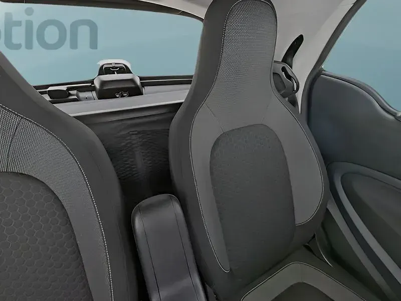 Gebraucht Smart ForTwo Coupé Passion 60 kW (82 PS) 2024 Gold Kleinwagen