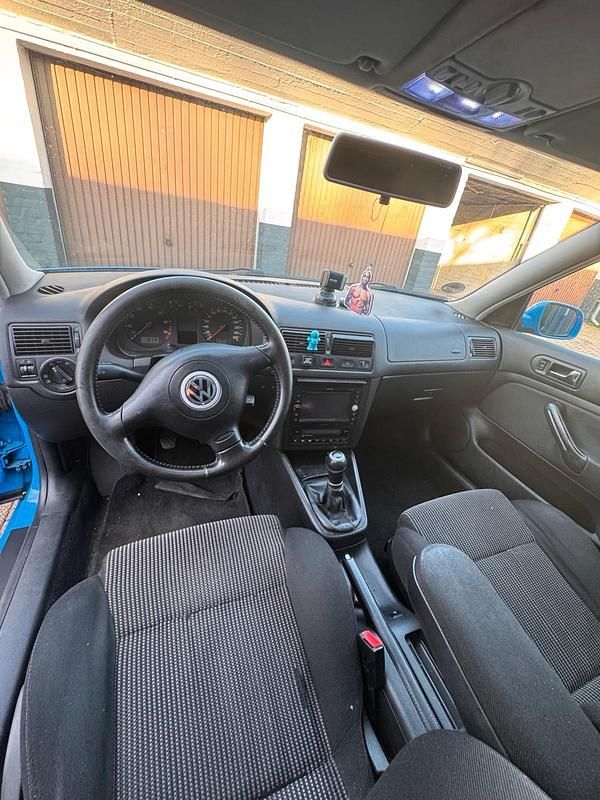 Gebraucht VW Golf IV 150 PS (110 kW) 2003 Blau Kleinwagen