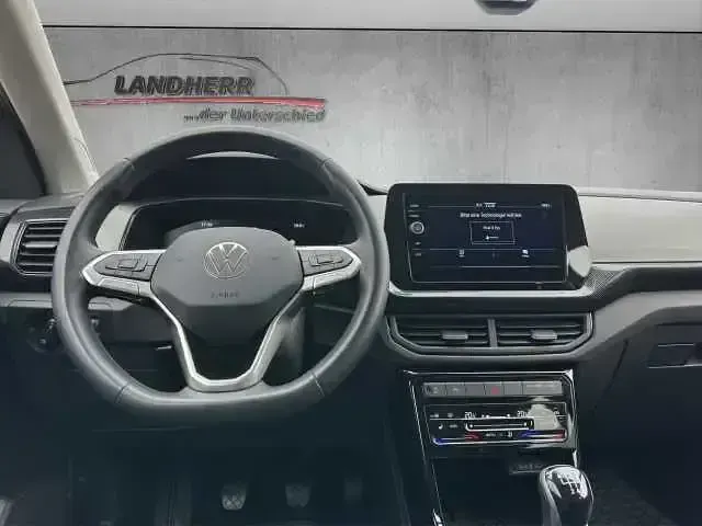 Gebraucht VW T-Cross 116 PS (85 kW) 2025 Pure white SUV