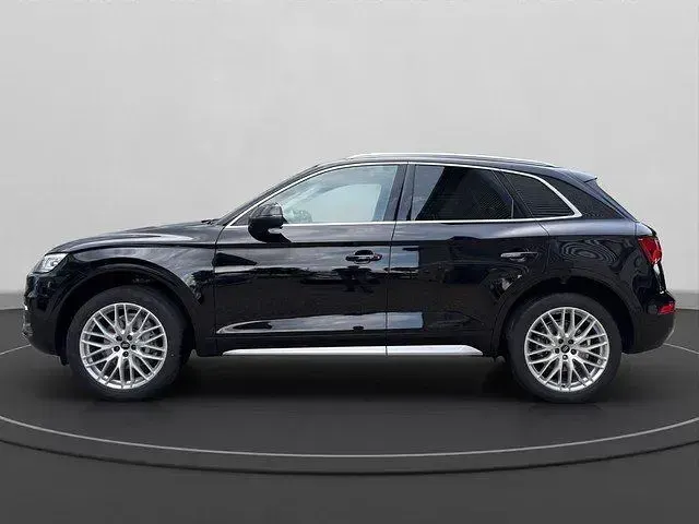 Gebraucht Audi Q5 Sport 190 PS (139 kW) 2020 Brillantschwarz SUV