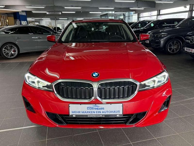 Gebraucht BMW 320 190 PS (139 kW) 2023 Rot Kombi