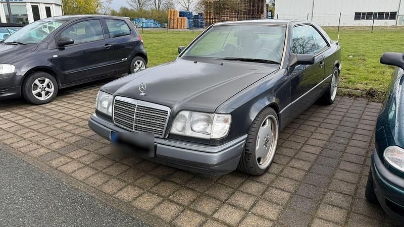 Second-hand Mercedes E320 220 CP (161 kW) 1994 Gri Coupe