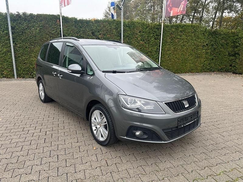 Grau Gebraucht 2013 Seat Alhambra Style Van / Kleinbus | 7.350 € (Fairer Preis) - Bild 1/4
