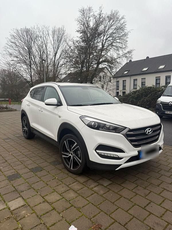 Gebraucht Hyundai Tucson 136 PS (100 kW) 2018 Weiß SUV
