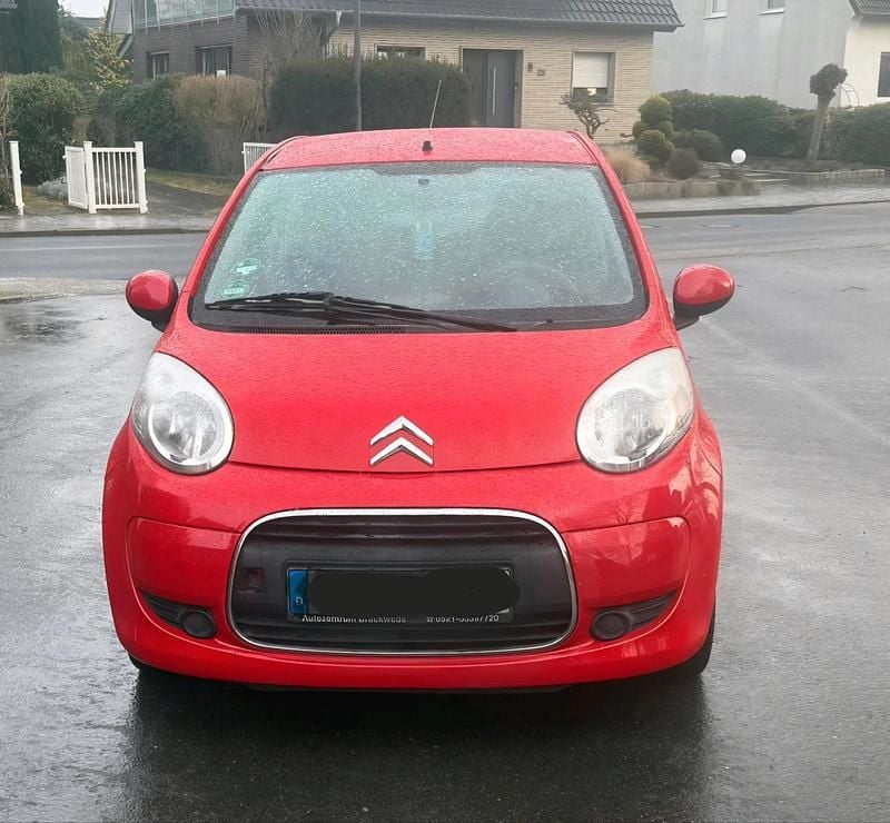 Rot Gebraucht 2011 Citroën C1 Kleinwagen | 2.999 € (Fairer Preis) - Bild 1/4