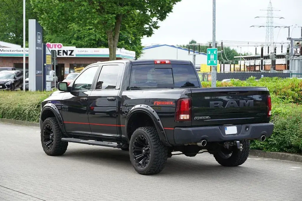 Gebraucht Dodge Ram 401 PS (294 kW) 2016 Schwarz Pickup