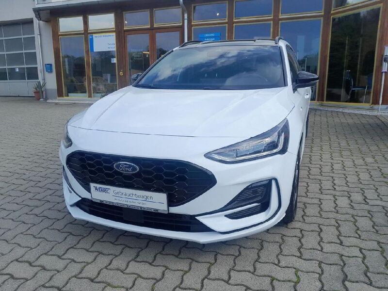 Gebraucht Ford Focus ST-Line 125 PS (91 kW) 2024 Weiß Limousine