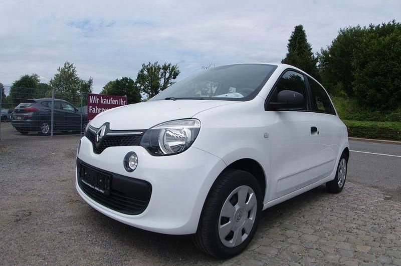 Gebraucht Renault Twingo Life 71 PS (52 kW) 2015 Weiß Kleinwagen