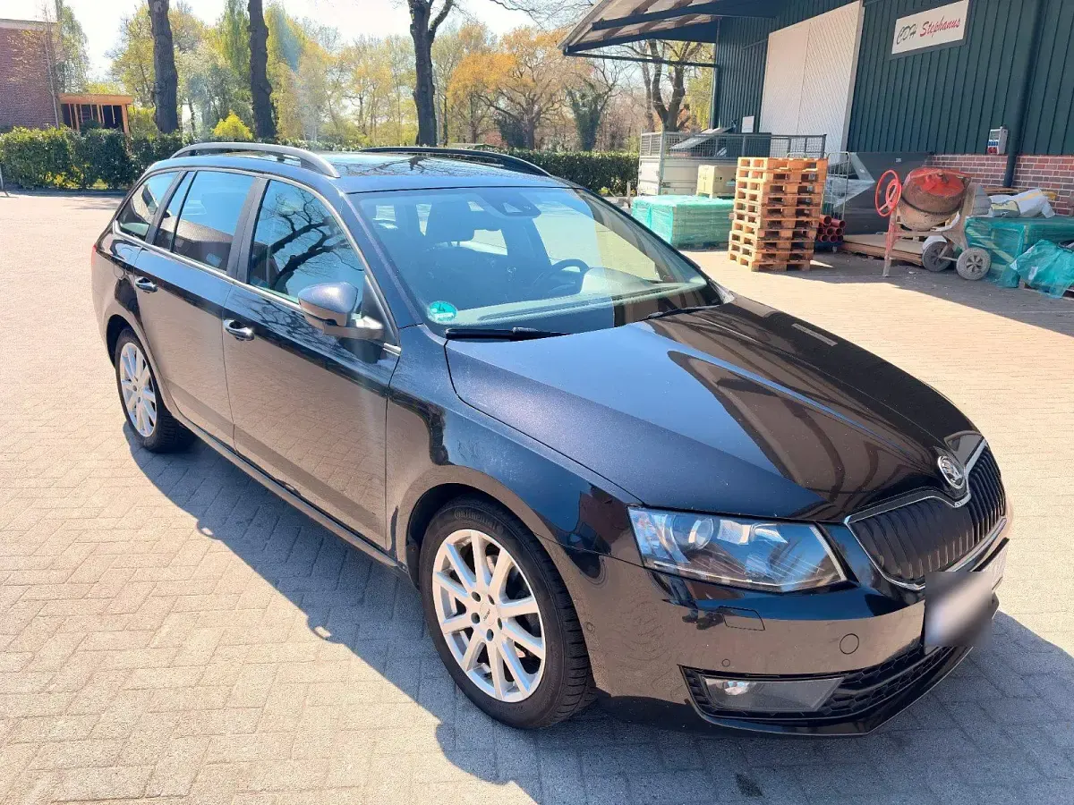Gebraucht Skoda Octavia 150 PS (110 kW) 2013 Schwarz Kombi