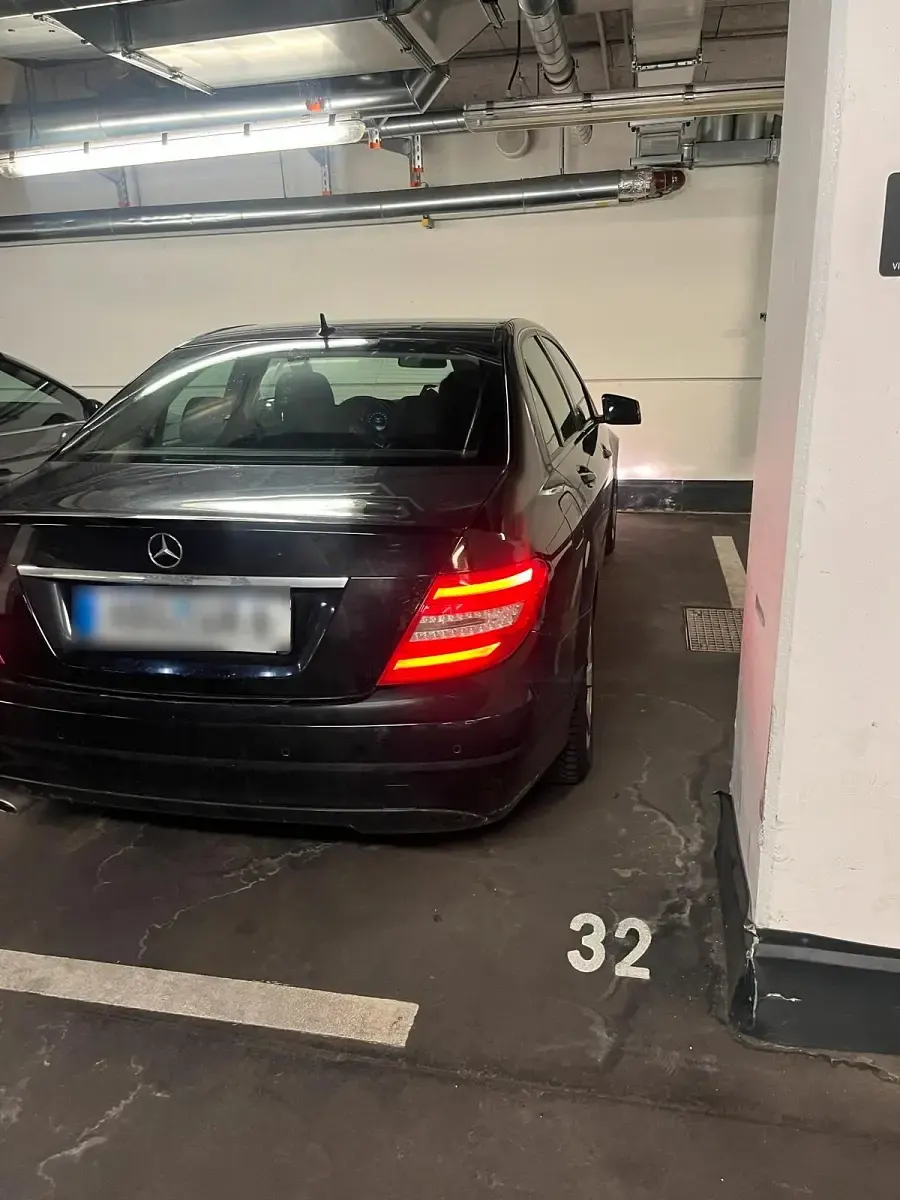 Gebraucht Mercedes C220 170 PS (125 kW) 2012 Schwarz Limousine