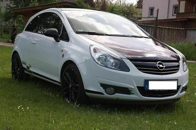 Gebraucht Opel Corsa 101 PS (74 kW) 2010 Weiß metallic Kleinwagen